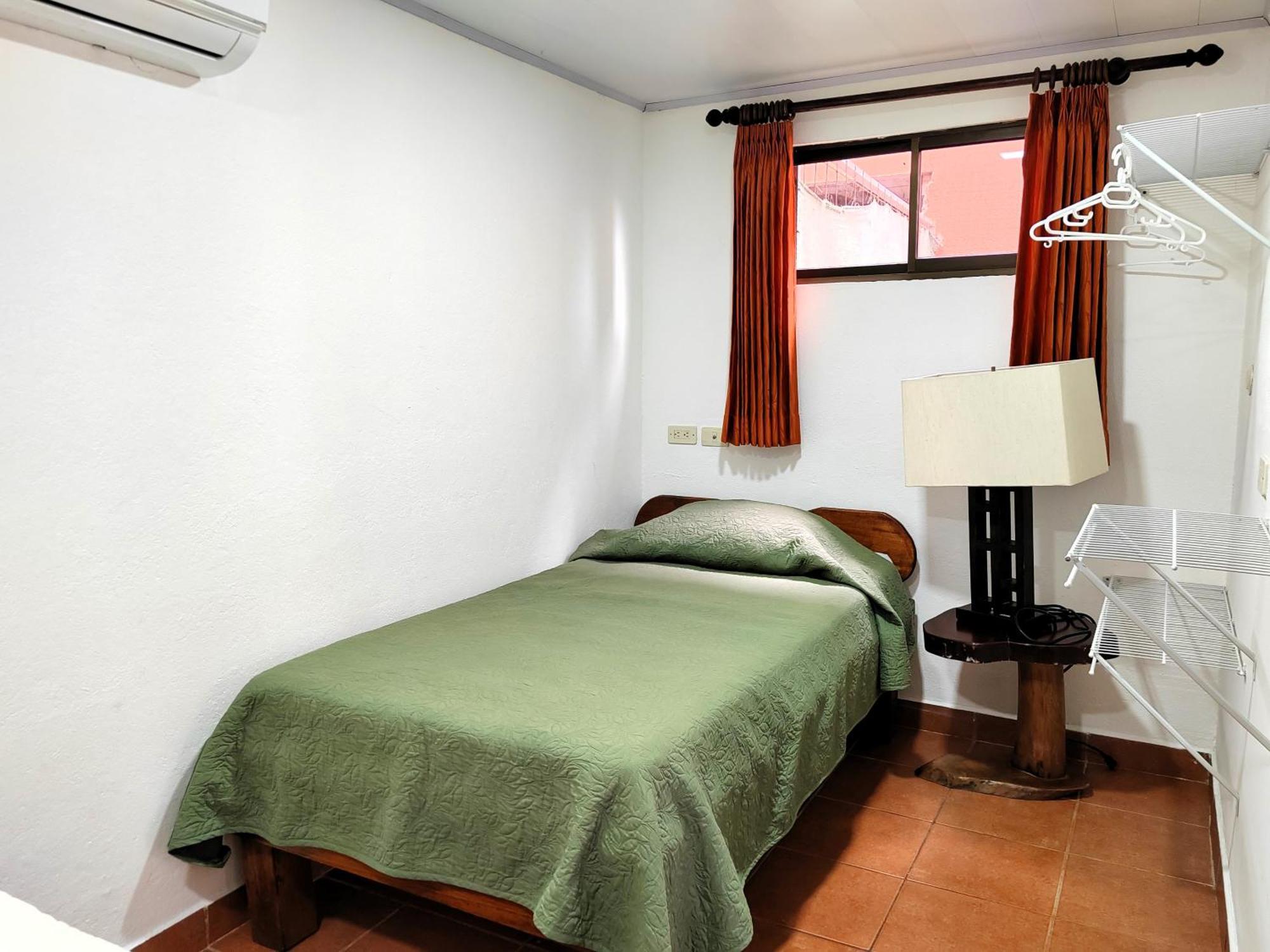 Hotel Los Ranchos Jacó Exteriör bild
