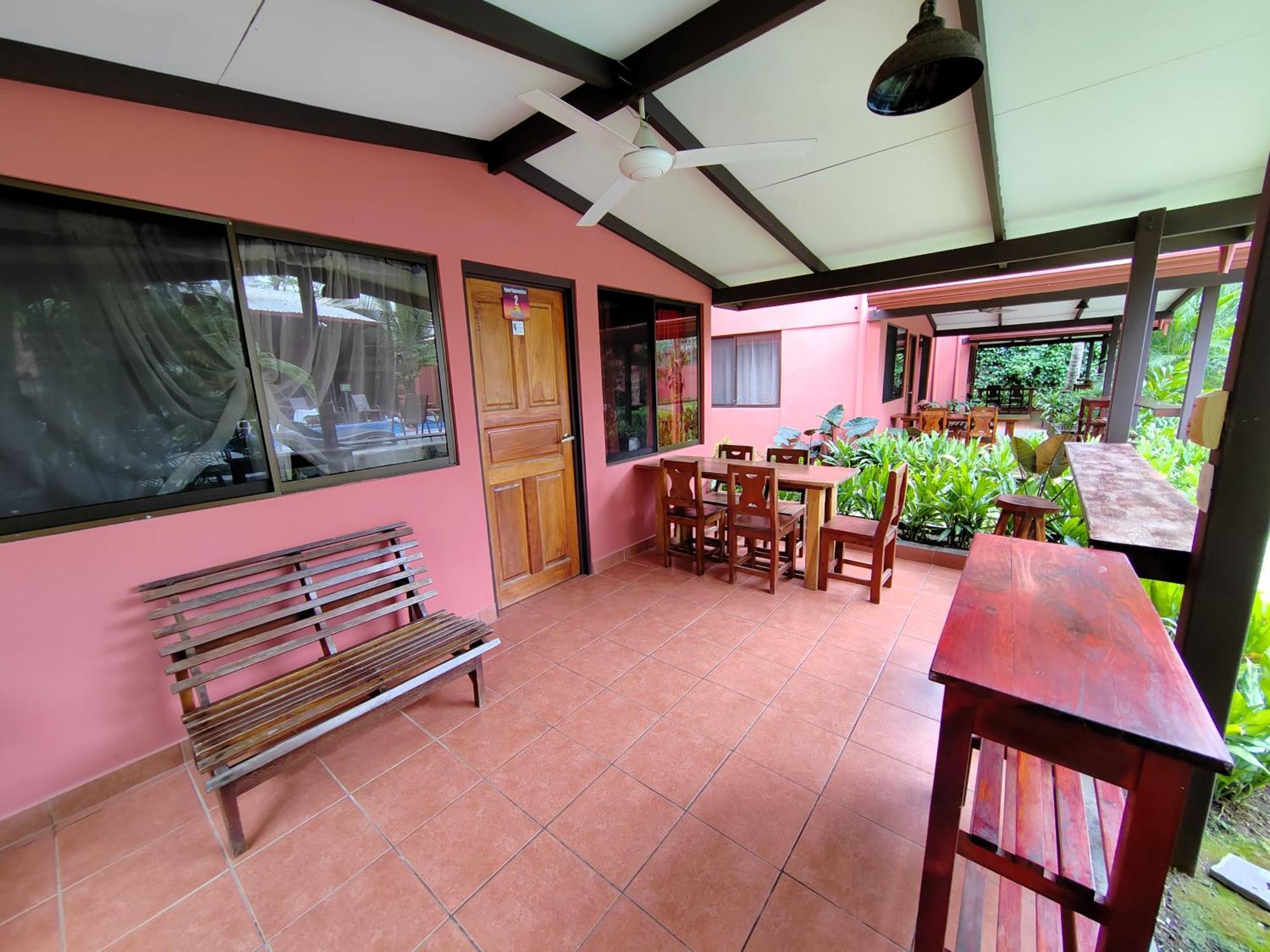 Hotel Los Ranchos Jacó Exteriör bild